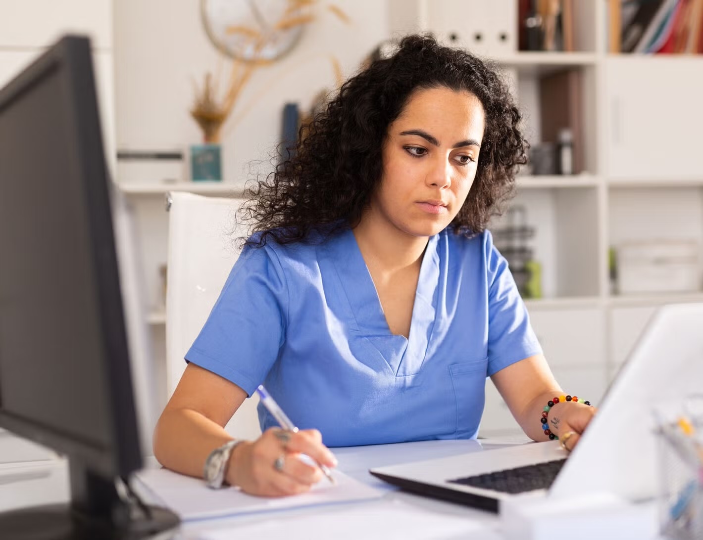 El Campus Virtual de la OPS y la Academia de la OMS unen esfuerzos para ampliar la capacitación en salud en la región de las Américas